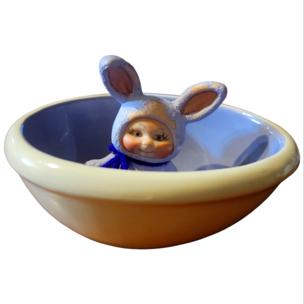 Vtg Lavender Purple Heavy Ceramic Easter Egg Candy Dish Bowl W/Bunny  Kid